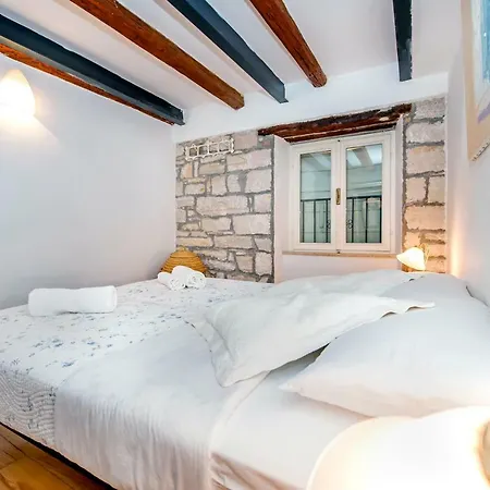 Obala アパート *